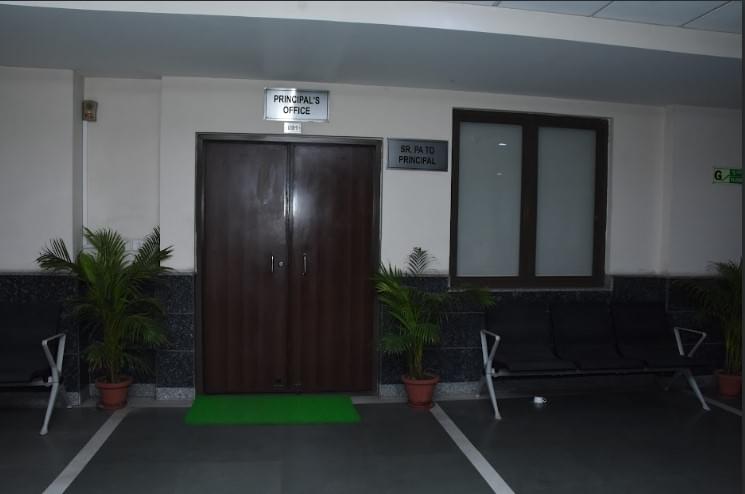 Shaheed Sukhdev College of Business Studies Academic building and campus infrastructure photo 7